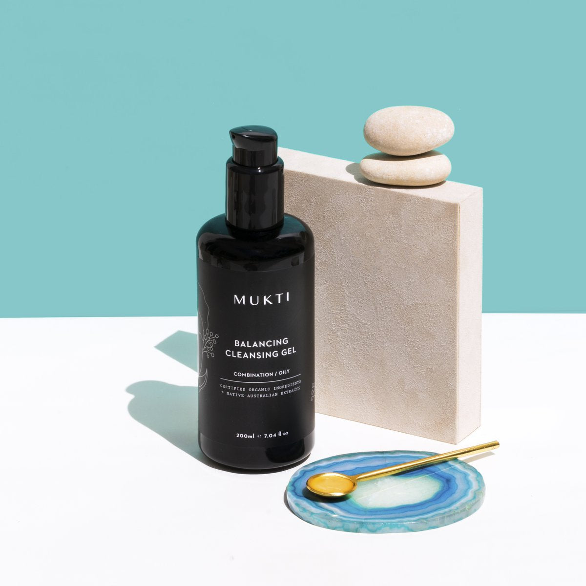 Balancing Cleansing Gel 平衡舒緩潔面啫喱 200ml